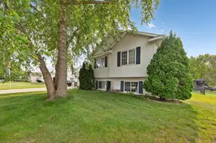 630 Morning Dr, Owatonna, MN 55060 - Photo 4