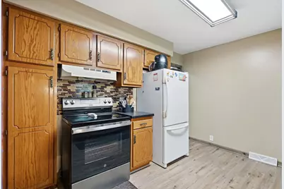 1412 Elm Avenue N, Glencoe, MN 55336 - Photo 10