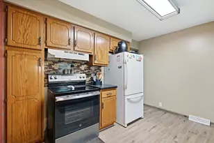 1412 Elm Ave N, Glencoe, MN 55336 - Photo 10