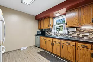 1412 Elm Ave N, Glencoe, MN 55336 - Photo 12