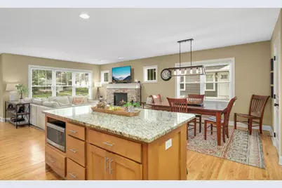 1636 Saunders Avenue, Saint Paul, MN 55116 - Photo 14