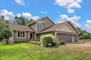 5370 226th Ave NE, Bethel, MN 55005 - Photo 2