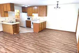116 Rockford Ave E, Delano, MN 55328 - Photo 2