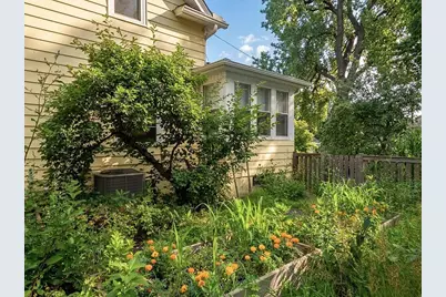 1006 Cromwell Avenue, Saint Paul, MN 55114 - Photo 4