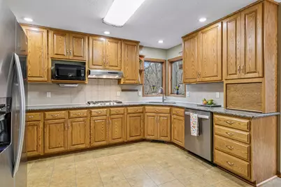 230 Plainview Drive, River Falls, WI 54022 - Photo 16