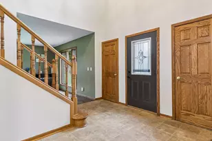 230 Plainview Dr, River Falls, WI 54022 - Photo 8
