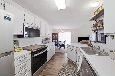 7857 Hemingway Avenue S, Cottage Grove, MN 55016 - Photo 6