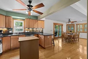 2750 Oxford St N, Roseville, MN 55113 - Photo 10