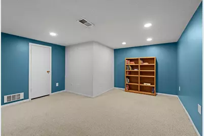 2750 Oxford Street N, Roseville, MN 55113 - Photo 36