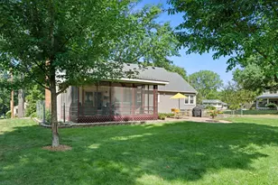 2750 Oxford St N, Roseville, MN 55113 - Photo 40