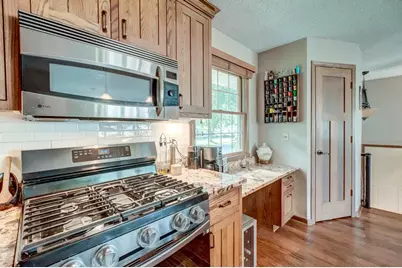 1395 Willow Avenue, New Richmond, WI 54017 - Photo 6