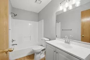3304 W Park Dr, Burnsville, MN 55306 - Photo 12