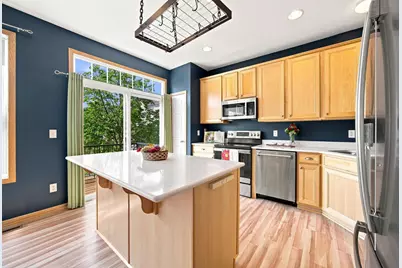 560 Huset Parkway NE, Columbia Heights, MN 55421 - Photo 2