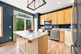 560 Huset Parkway NE, Columbia Heights, MN 55421 - Photo 2