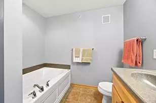 560 Huset Parkway NE, Columbia Heights, MN 55421 - Photo 24