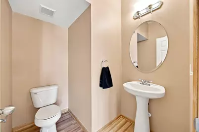 560 Huset Parkway NE, Columbia Heights, MN 55421 - Photo 8