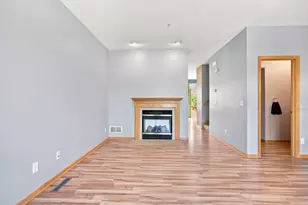 560 Huset Parkway NE, Columbia Heights, MN 55421 - Photo 8
