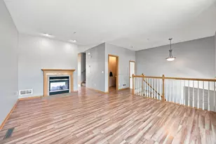 560 Huset Parkway NE, Columbia Heights, MN 55421 - Photo 6