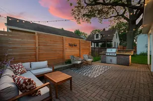 2191 Eleanor Ave, Saint Paul, MN 55116 - Photo 2