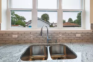4114 Fremont Ave N, Minneapolis, MN 55412 - Photo 12