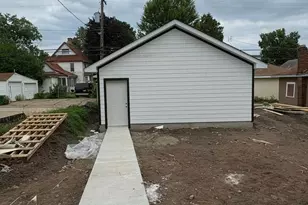 4114 Fremont Ave N, Minneapolis, MN 55412 - Photo 2