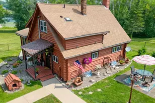 16250 Maple Knoll Dr, Pengilly, MN 55775 - Photo 2