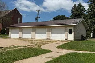 202 N Cass Ave, Springfield, MN 56087 - Photo 4