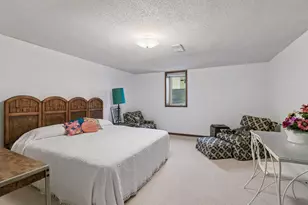 1937 Westwood Cir, Roseville, MN 55113 - Photo 26