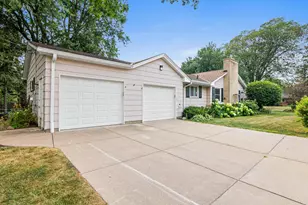 1912 Simpson St, Falcon Heights, MN 55113 - Photo 20