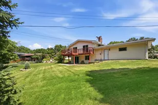 4636 Heritage Hills Dr, Bloomington, MN 55437 - Photo 6