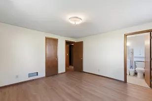 4636 Heritage Hills Dr, Bloomington, MN 55437 - Photo 24