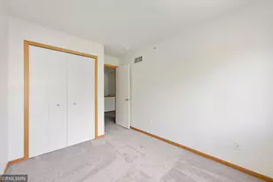 11240 Providence Ln, Eden Prairie, MN 55344 - Photo 22
