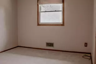 9526 Quaker Ln N, Maple Grove, MN 55369 - Photo 10