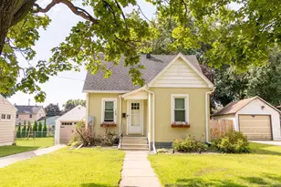 1405 9th Ave NW, Austin, MN 55912 - Photo 1