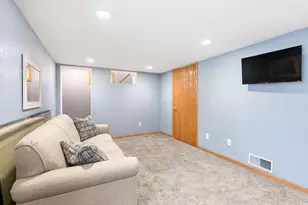 1405 9th Ave NW, Austin, MN 55912 - Photo 16