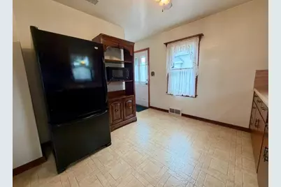 401 S 7th Street, Olivia, MN 56277 - Photo 4
