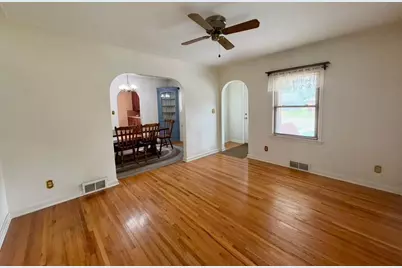 401 S 7th Street, Olivia, MN 56277 - Photo 10