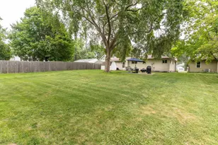 1219 N Lake St, Fergus Falls, MN 56537 - Photo 8
