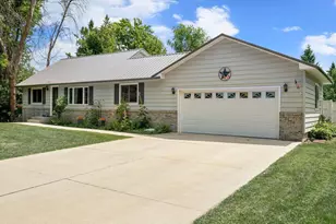 1429 Rice Lk St, Owatonna, MN 55060 - Photo 2