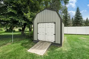 1429 Rice Lk St, Owatonna, MN 55060 - Photo 32