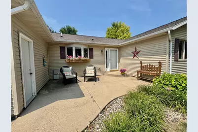 702 S Saratoga Street, Marshall, MN 56258 - Photo 24