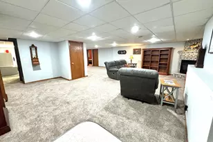 702 S Saratoga St, Marshall, MN 56258 - Photo 18