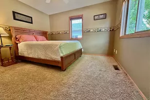 702 S Saratoga St, Marshall, MN 56258 - Photo 16