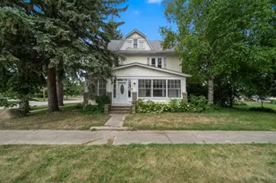 224 2nd Ave SE, Pipestone, MN 56164 - Photo 4