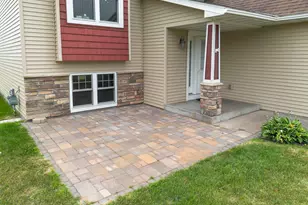 1026 Roosevelt St S, Cambridge, MN 55008 - Photo 4
