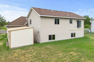 1026 Roosevelt St S, Cambridge, MN 55008 - Photo 40