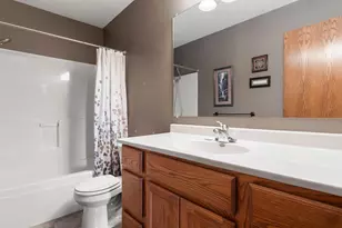 1026 Roosevelt St S, Cambridge, MN 55008 - Photo 22