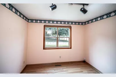 17028 Glenwood Avenue, Lakeville, MN 55044 - Photo 22