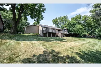 17028 Glenwood Avenue, Lakeville, MN 55044 - Photo 4