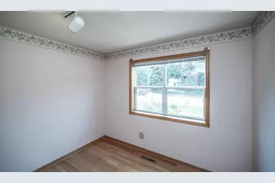 17028 Glenwood Avenue, Lakeville, MN 55044 - Photo 20